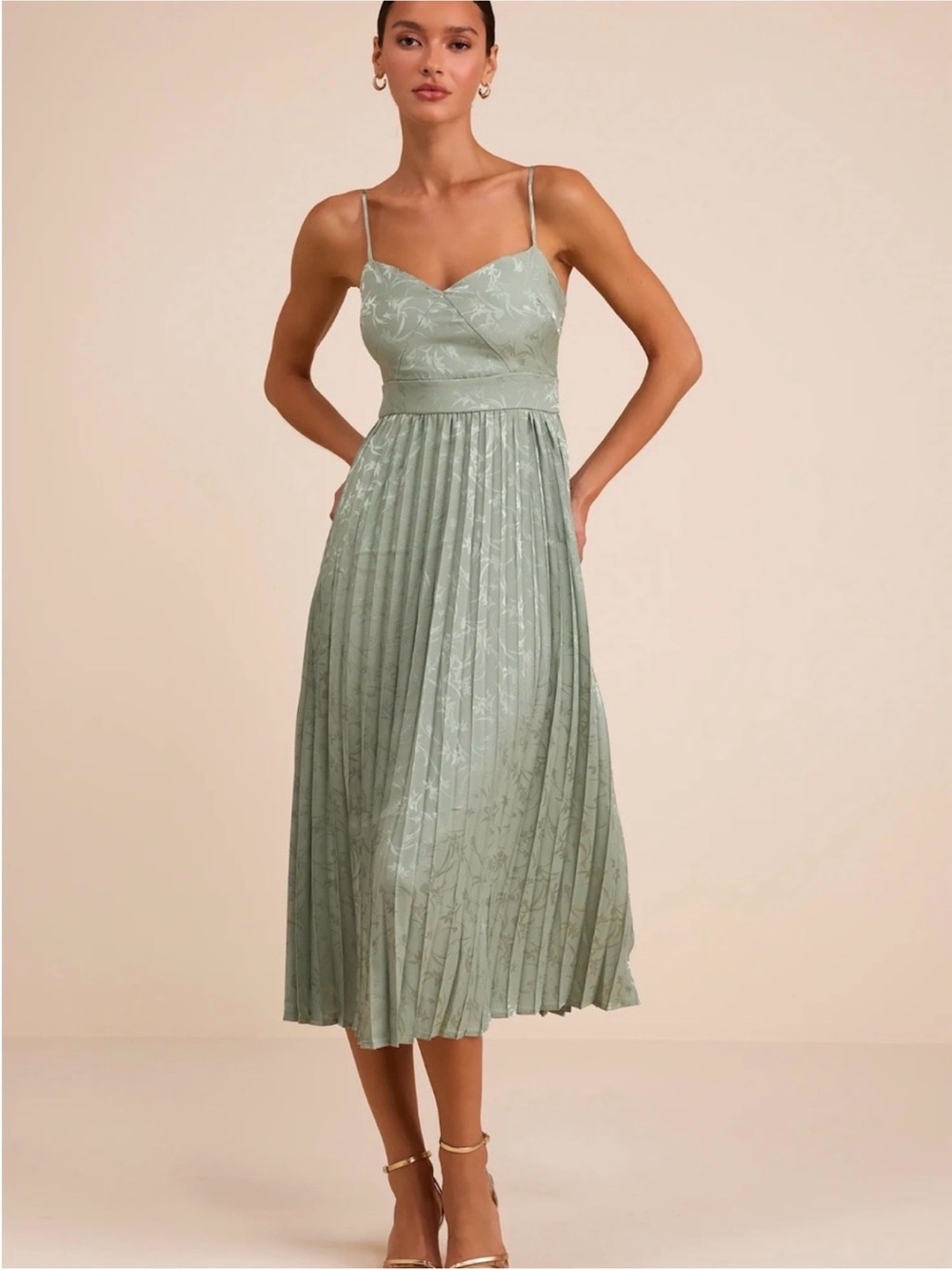 New Lulus Regal Romance Sage Green Pleated Midi Dress Spaghetti Straps Small